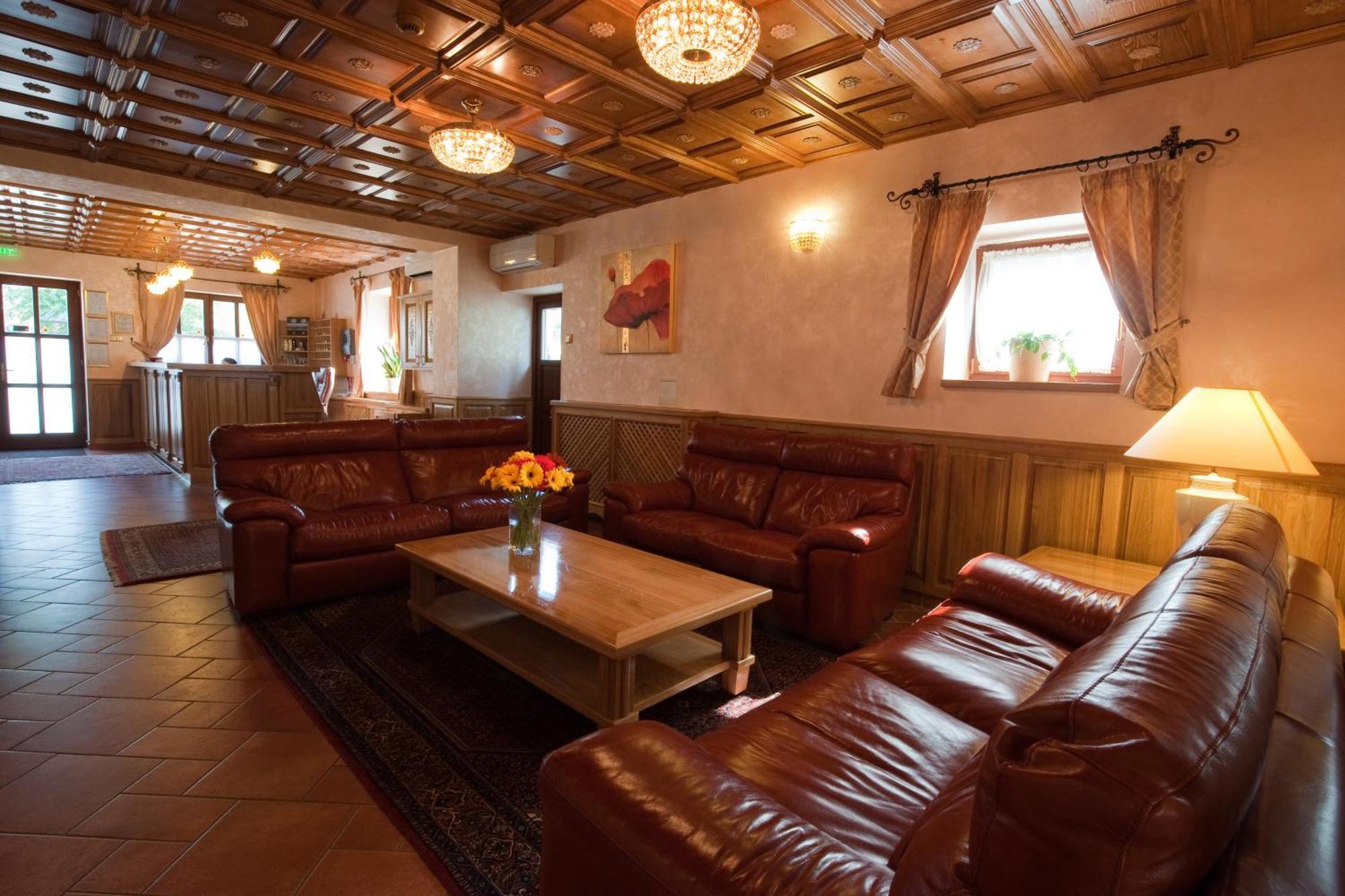 Hotel Karpatsky Dvor Lozornó Kültér fotó